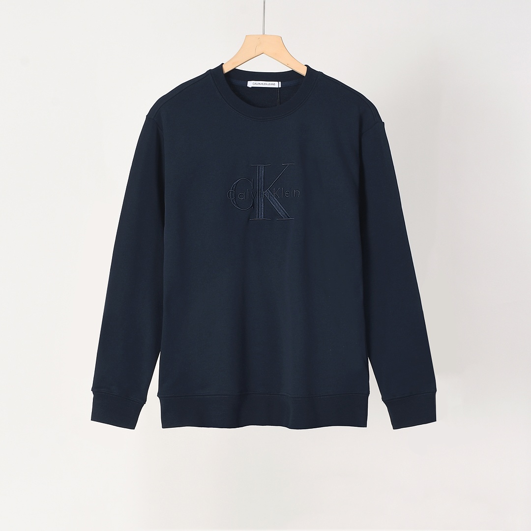 Calvin Klein Monologo Fleece Sweatshirt · A3282 — תמונה 20