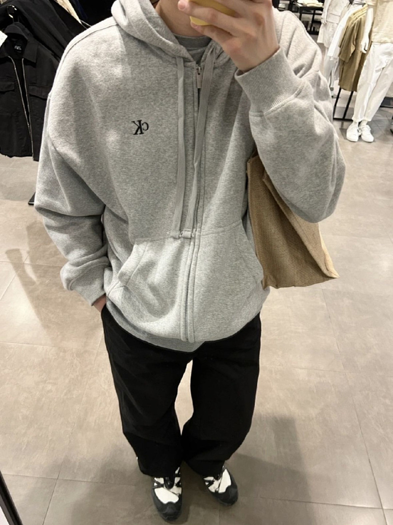 Calvin Klein Premium Terry Relaxed Zip Hoodie · A2783 — תמונה 5