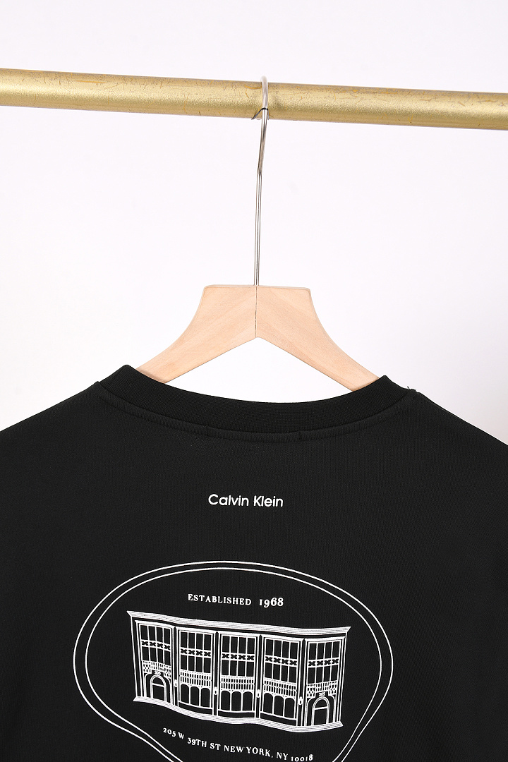 Calvin Klein Logo Reverse Terry Crew Neck · A3350 — תמונה 6