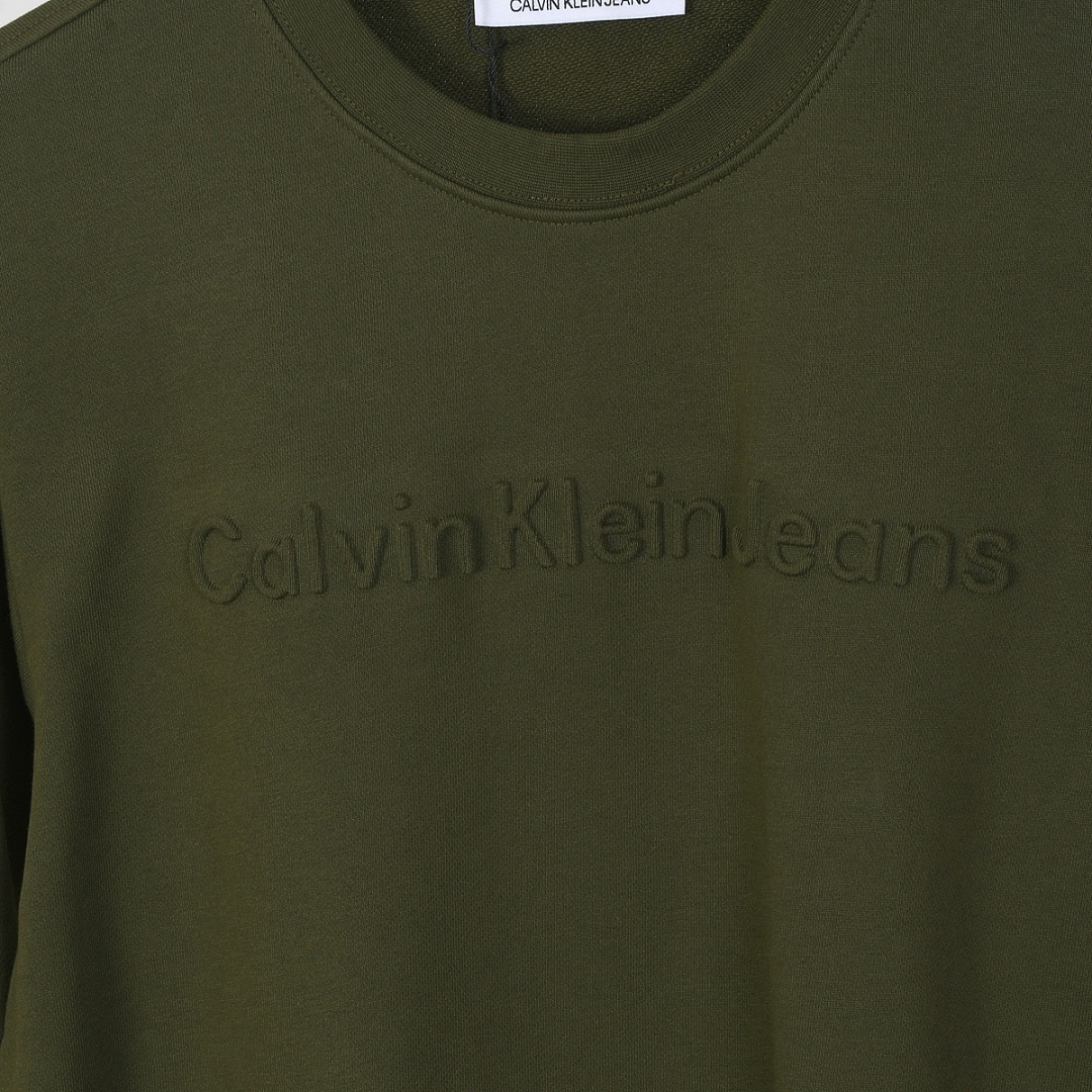 Calvin Klein Monologo Fleece Crewneck Sweatshirt · A3301 — תמונה 8