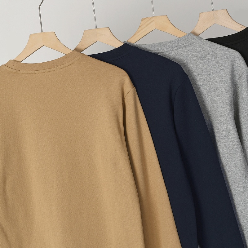 Calvin Klein Monologo Fleece Sweatshirt · A3282 — תמונה 27