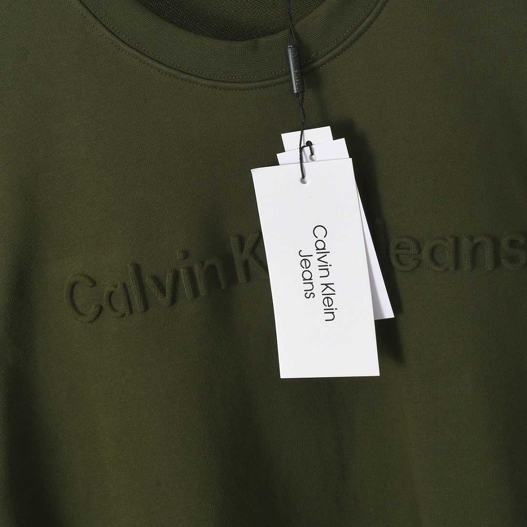 Calvin Klein Monologo Fleece Crewneck Sweatshirt · A3301 — תמונה 10