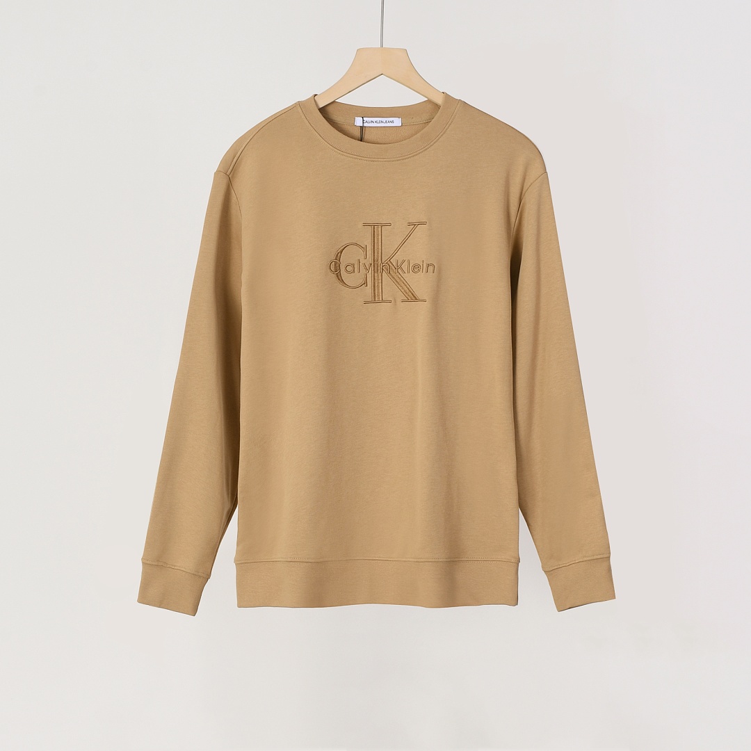 Calvin Klein Monologo Fleece Sweatshirt · A3282 — תמונה 18