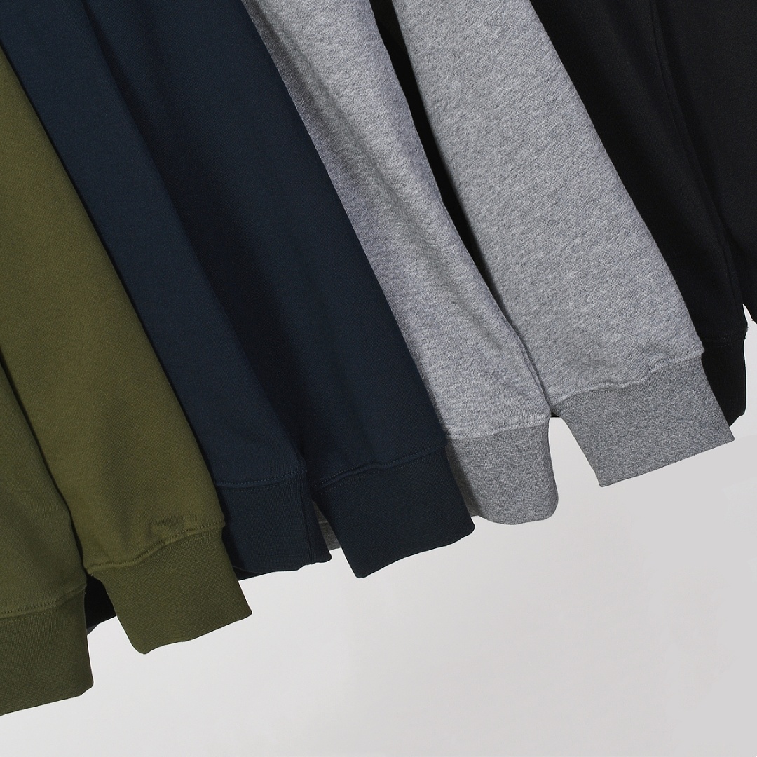 Calvin Klein Monologo Fleece Crewneck Sweatshirt · A3301 — תמונה 16