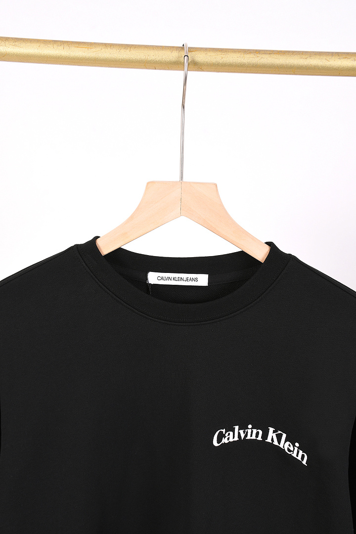Calvin Klein Logo Reverse Terry Crew Neck · A3350 — תמונה 10