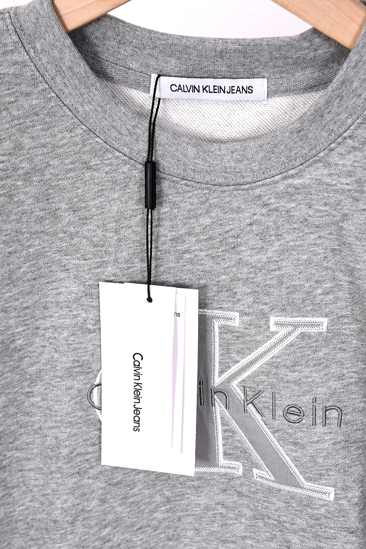 Calvin Klein Monologo Fleece Crewneck Sweatshirt · A3301 — תמונה 34