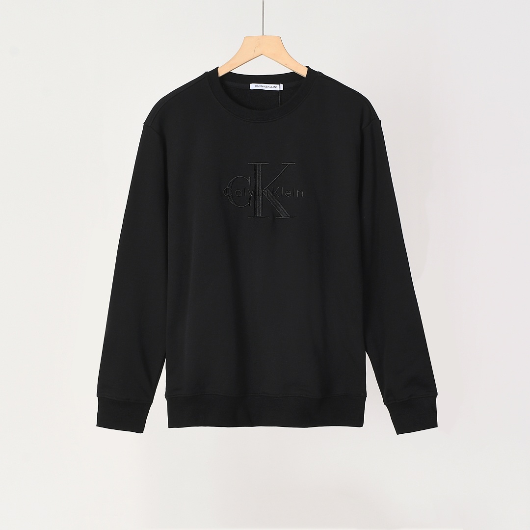 Calvin Klein Monologo Fleece Sweatshirt · A3282 — תמונה 24