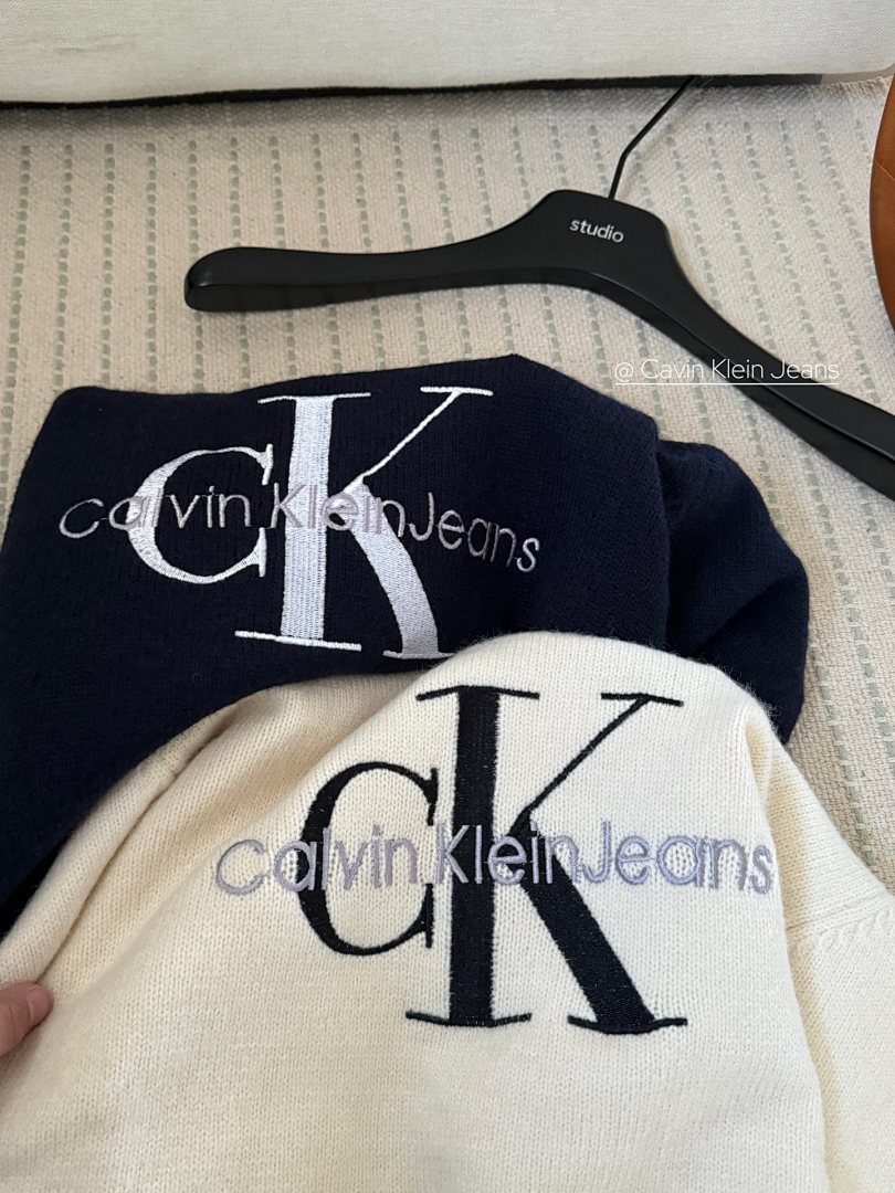 Calvin Klein Jeans — סוודר · A2624 — תמונה 19