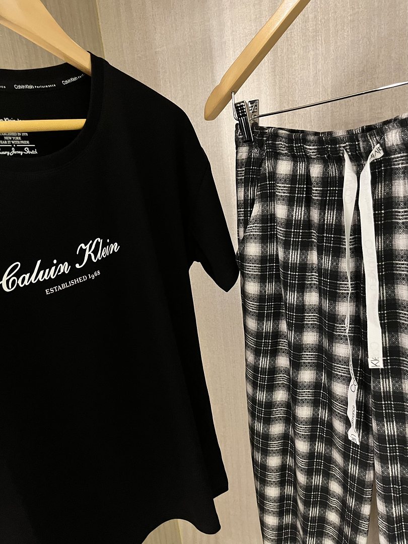 Calvin Klein — סט פיג'מה · A3062 — תמונה 8