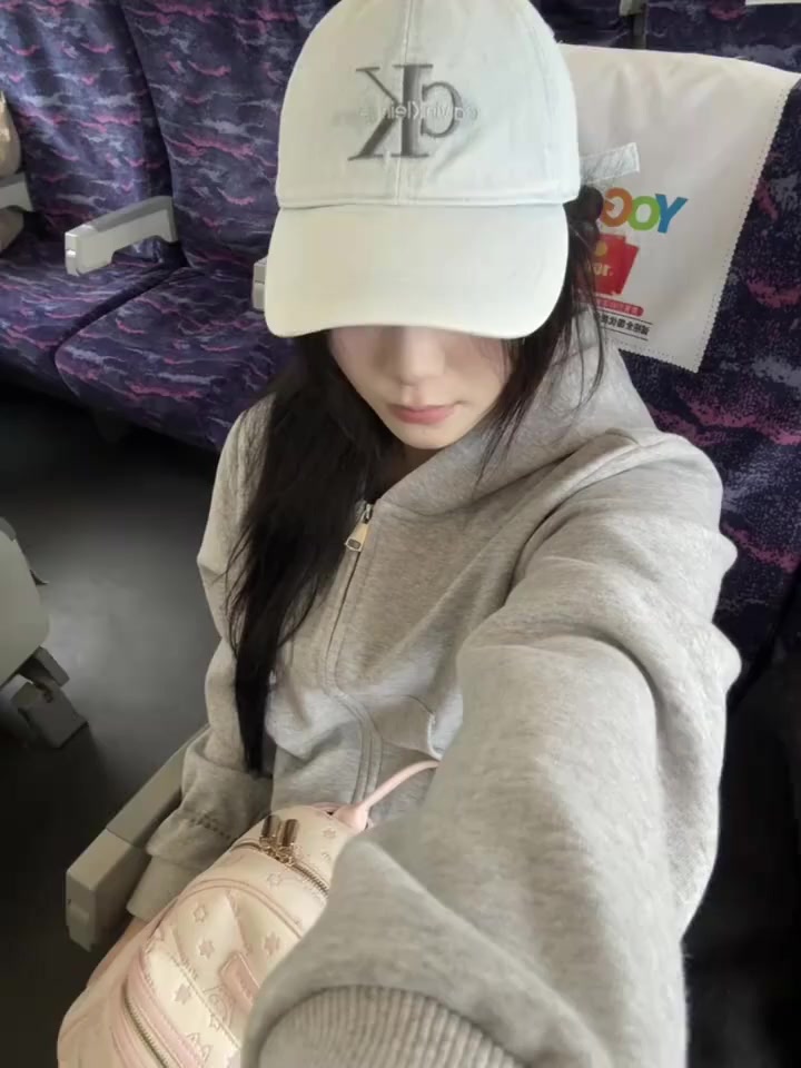 Calvin Klein Premium Terry Relaxed Zip Hoodie · A2783 — תמונה 2