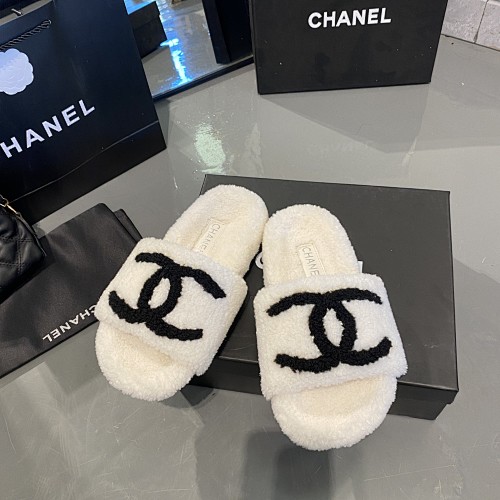 CHANEL  HE8003