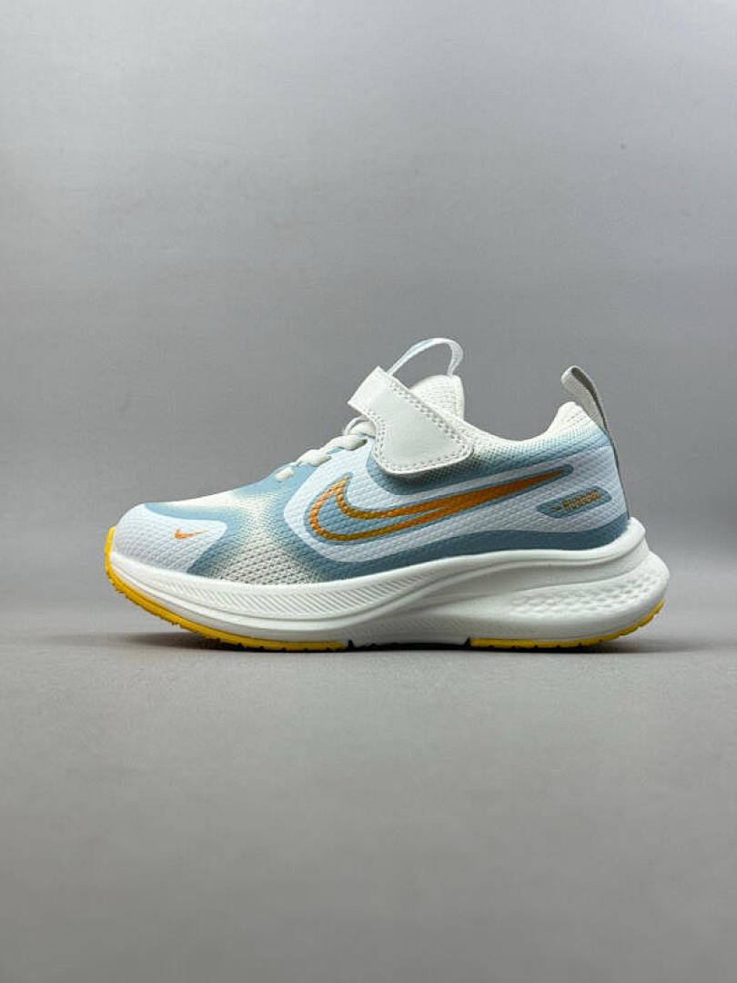 Nike Cosmic Runner · ZT8990 — תמונה 37