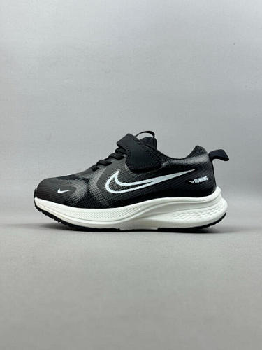 Nike Cosmic Runner · ZT8990