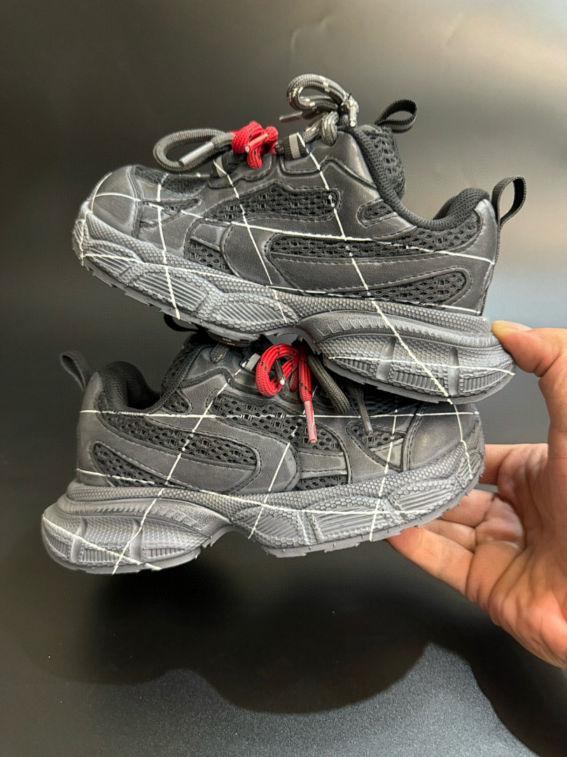 BALENCIAGA ZT8929