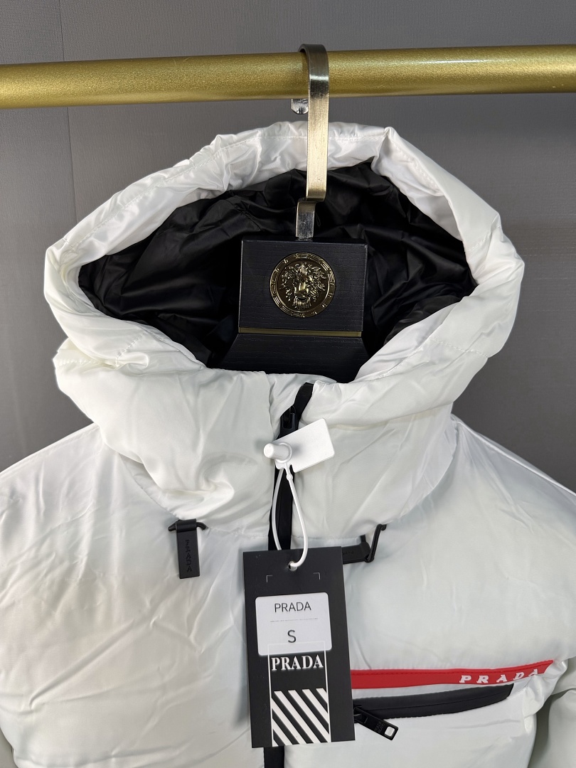 Prada Cropped Technical Re-Nylon Down Jacket · ZT14014 — תמונה 20