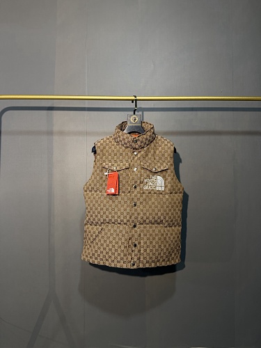Gucci x The North Face Down Vest · ZT14004
