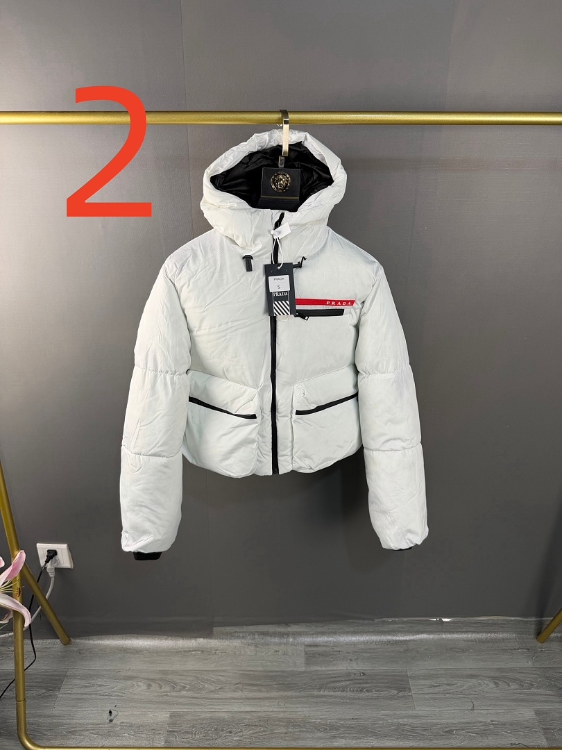 Prada Cropped Technical Re-Nylon Down Jacket · ZT14014 — תמונה 7