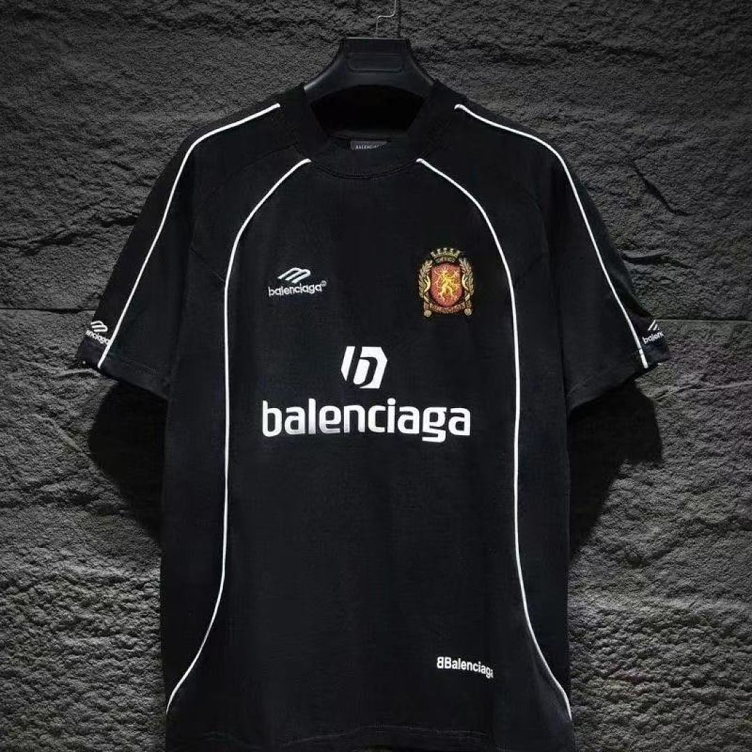 Balenciaga Lion Crest Soccer T Shirt · ZT13999