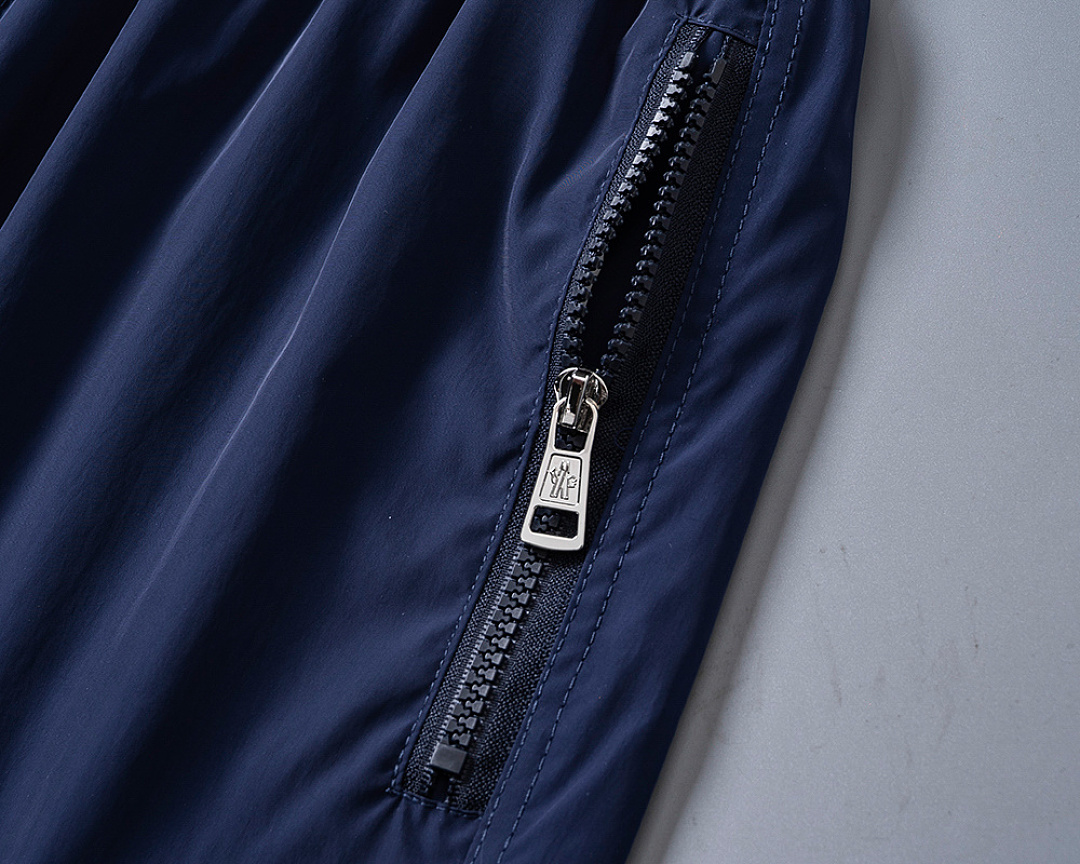 Moncler Navy Blue Logo Patch Swim · ZT12587 — תמונה 15