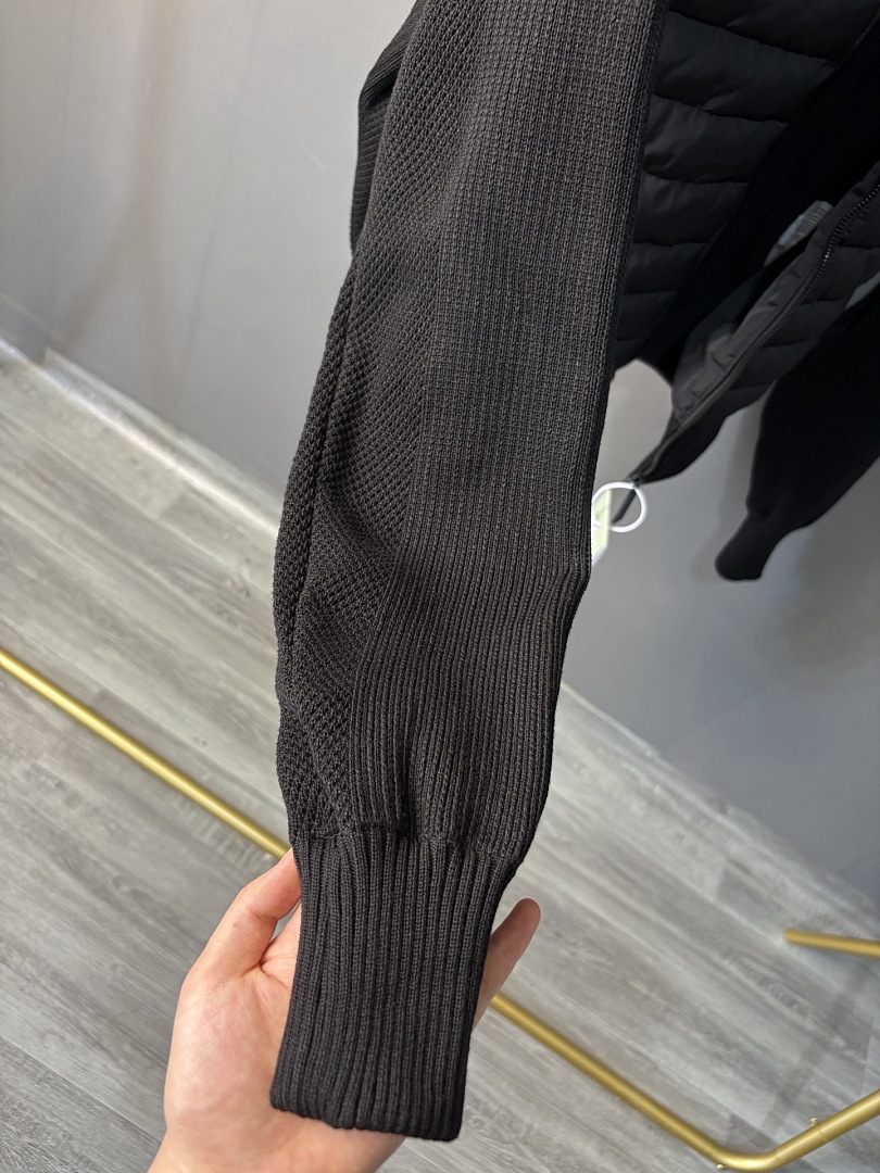 Prada Re-Nylon Down Vest · ZT14017 — תמונה 11