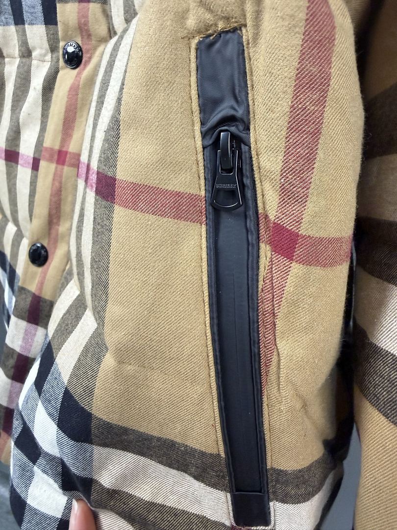 Burberry Check Hooded Puffer Jacket · ZT14041 — תמונה 4