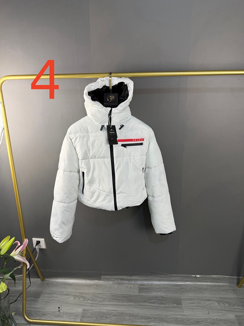 Prada Cropped Technical Re-Nylon Down Jacket · ZT14014 — תמונה 9