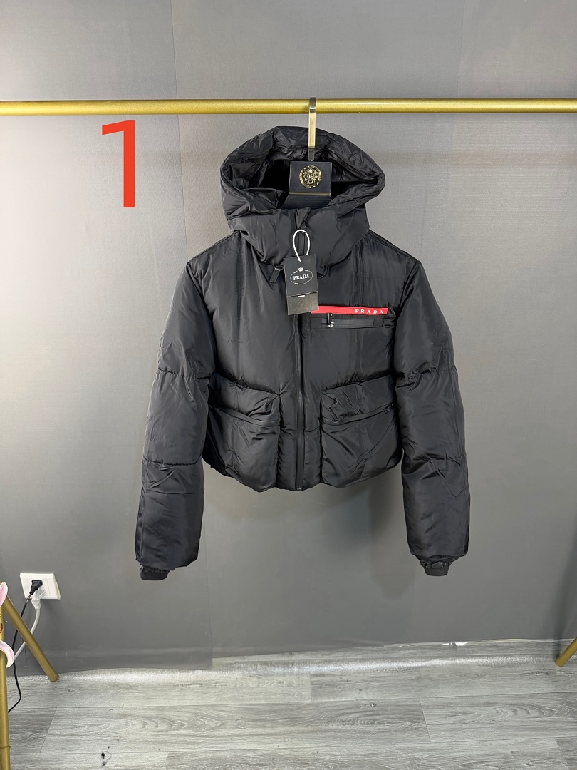 Prada Cropped Technical Re-Nylon Down Jacket · ZT14014