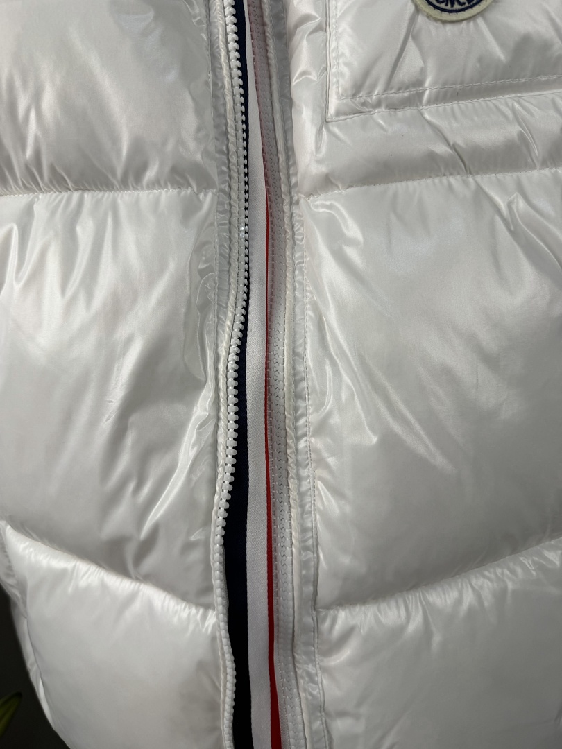 Moncler Montbeliard · ZT14036 — תמונה 65
