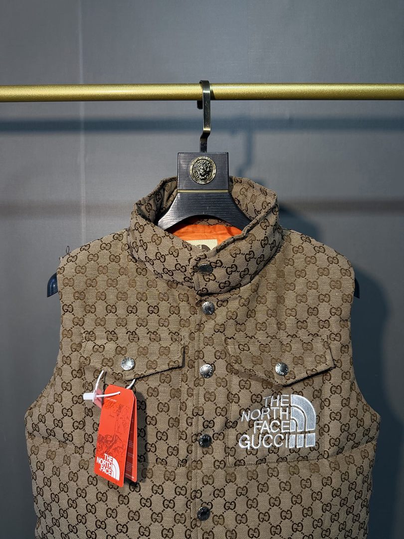 Gucci x The North Face Down Vest · ZT14004 — תמונה 3