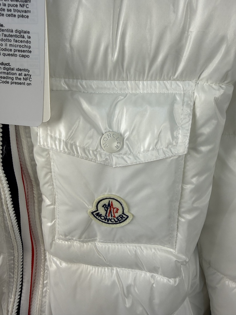 Moncler Montbeliard · ZT14036 — תמונה 64