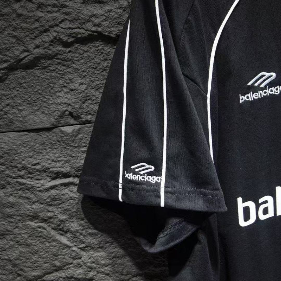 Balenciaga Lion Crest Soccer T Shirt · ZT13999 — תמונה 7