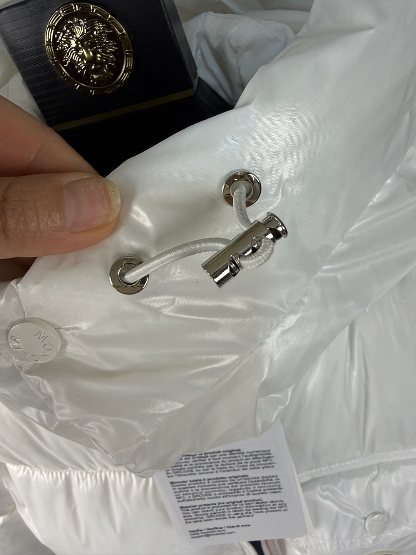 Moncler Montbeliard · ZT14036 — תמונה 67