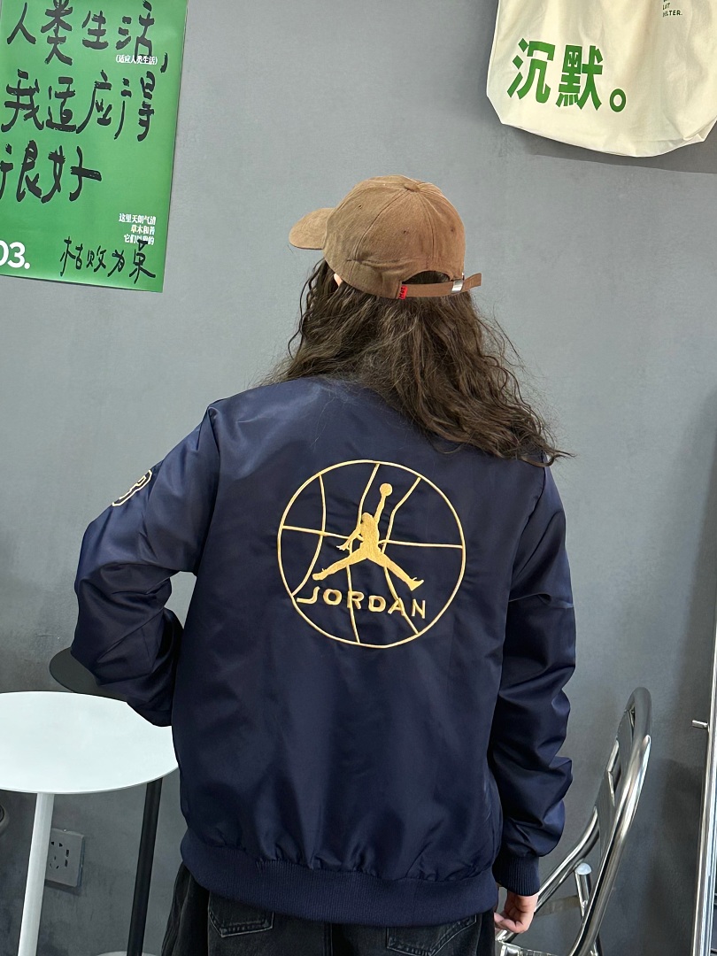 Jordan Essentials Renegade Bomber Jacket · ZT13800 — תמונה 6