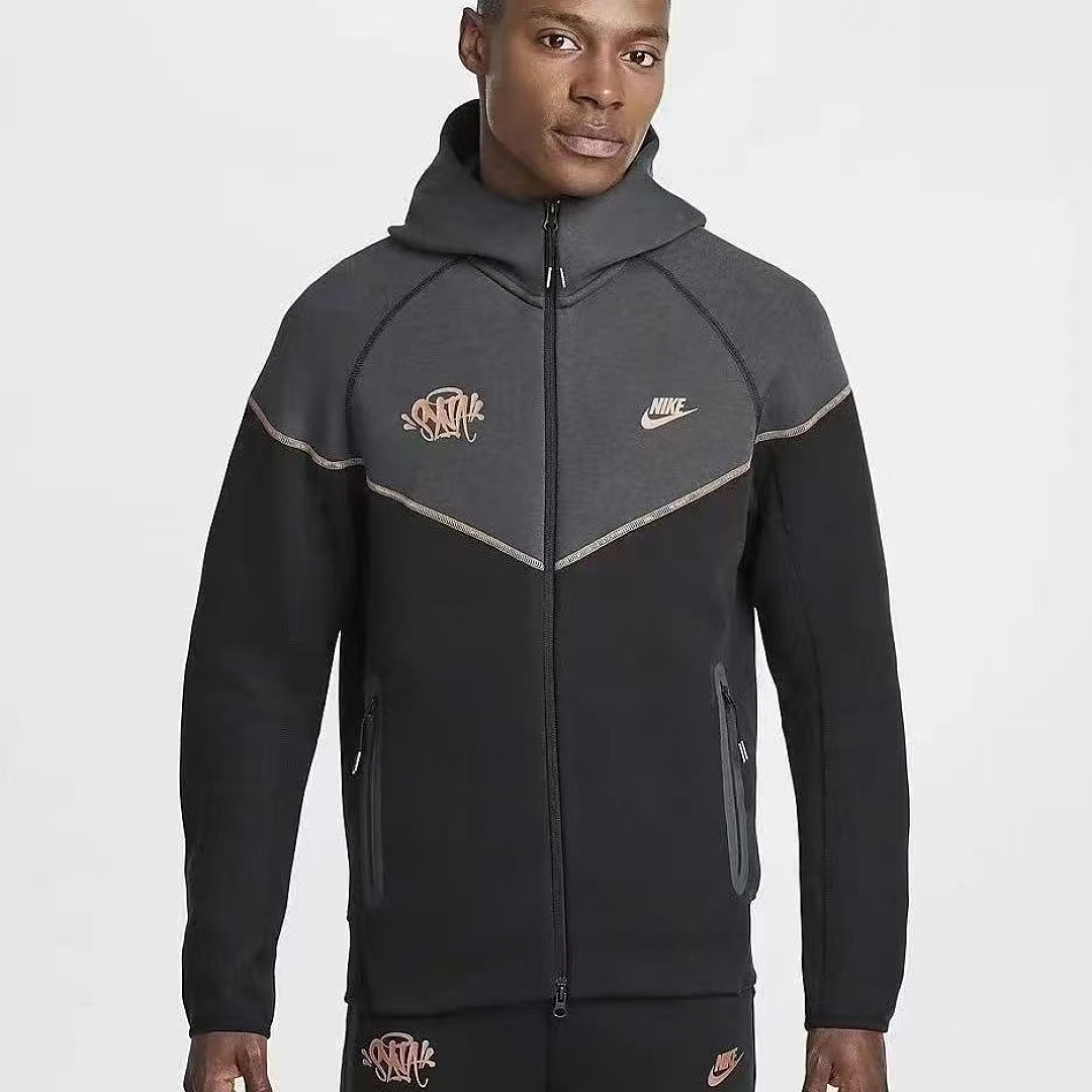 Nike Tech Fleece x Central Cee · ZT14107 — תמונה 9