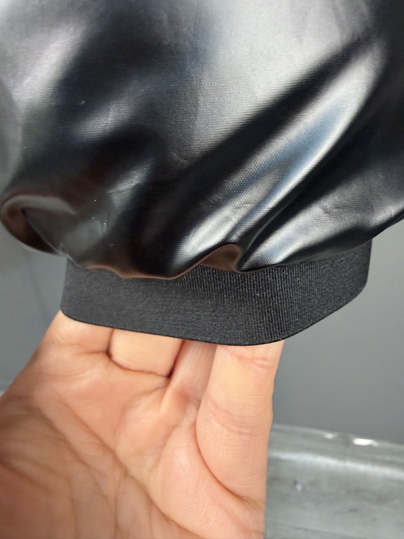 Prada Light Re-Nylon Hooded Puffer Jacket · ZT14013 — תמונה 6