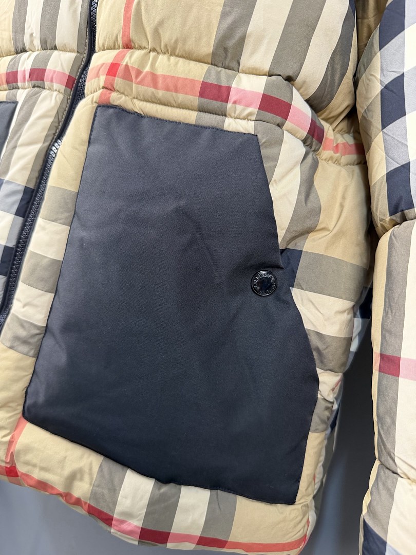 Burberry Check Hooded Puffer Jacket · ZT14037 — תמונה 4