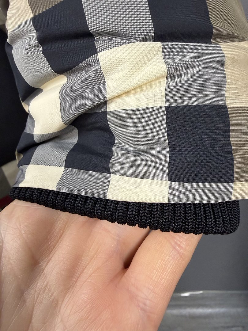 Burberry Check Hooded Puffer Jacket · ZT14037 — תמונה 5