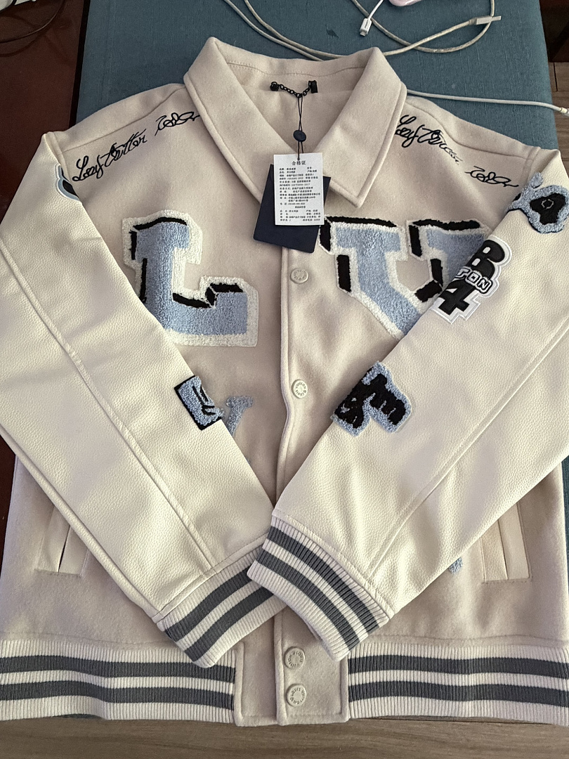 Louis Vuitton Bugs Bunny Varsity Jacket · ZT14080 — תמונה 6
