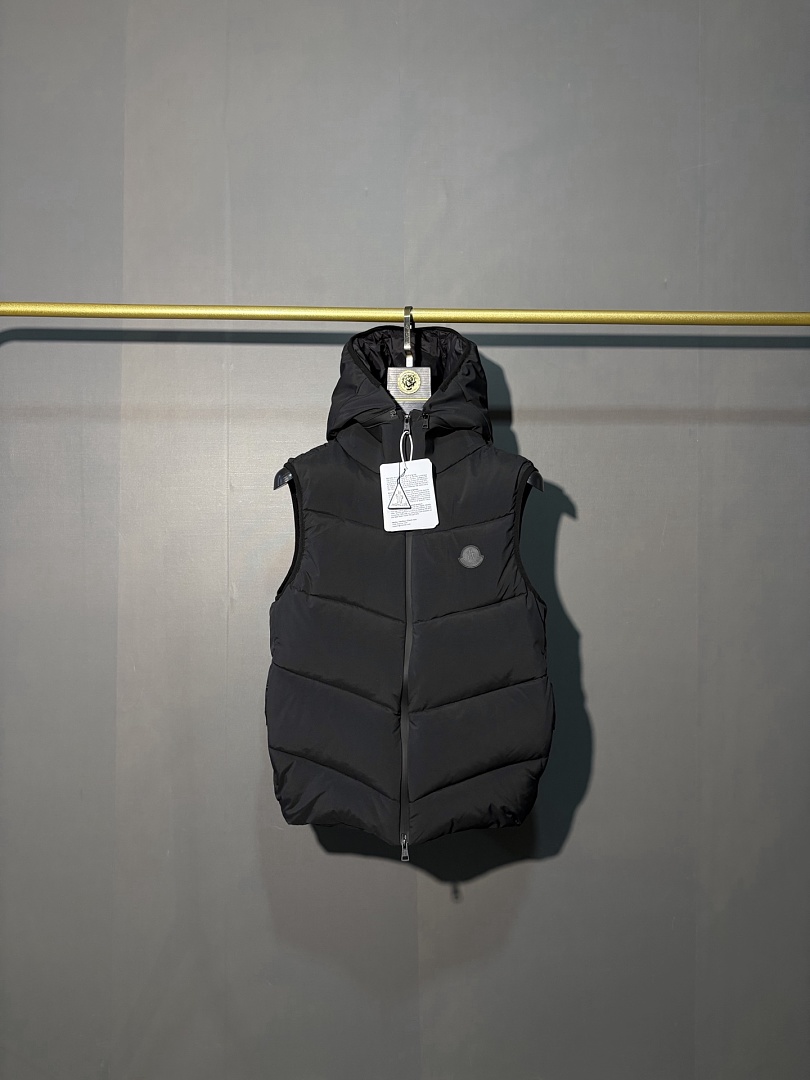 Moncler — וסט פוך · ZT14008