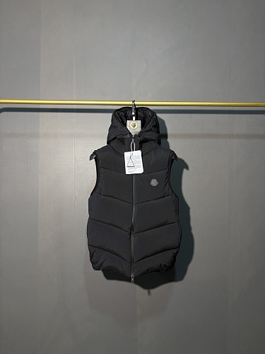 Moncler — וסט פוך · ZT14008