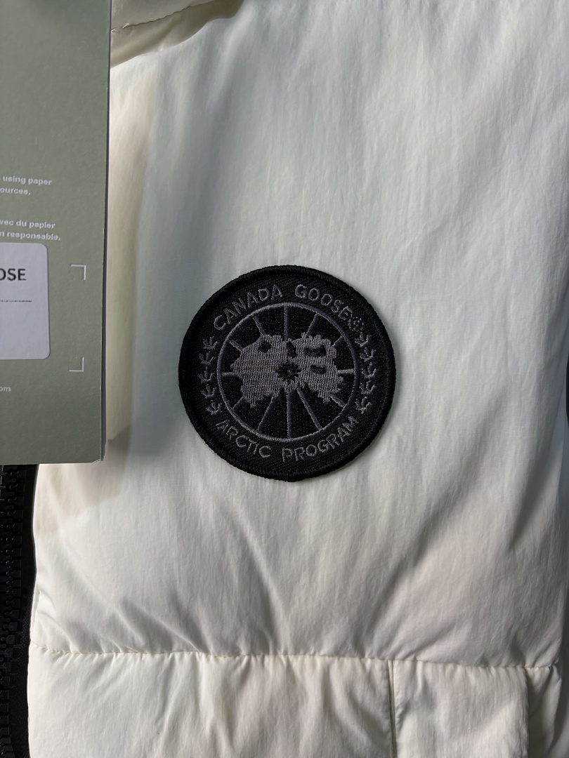Canada Goose Grandview Cropped Vest · ZT14032 — תמונה 15
