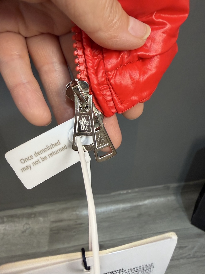 Moncler Montbeliard · ZT14036 — תמונה 50