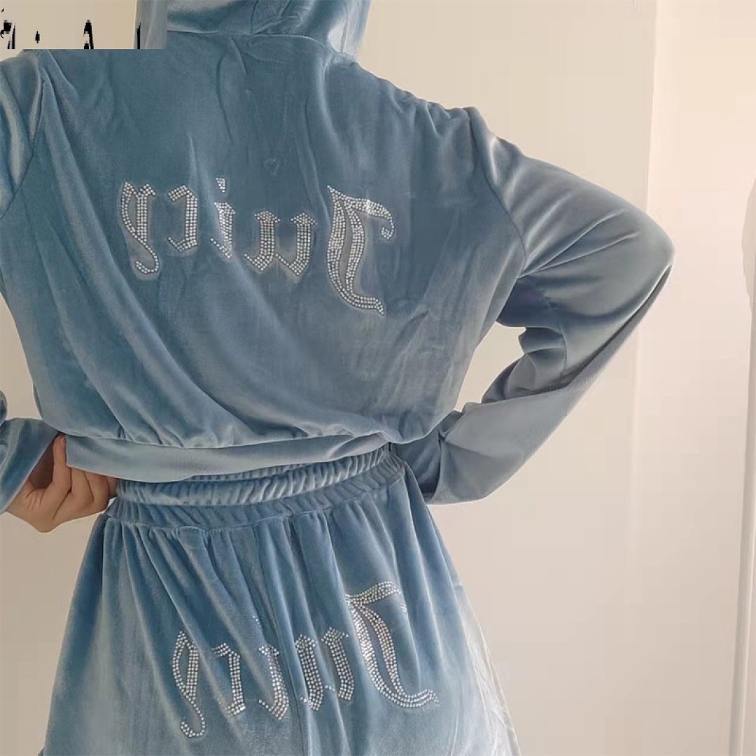 Juicy Couture OG Big Bling Velour Hoodie · ZT13978 — תמונה 3