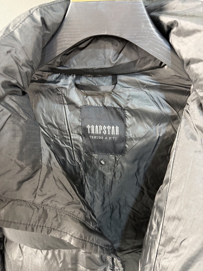 Trapstar Irongate Arch Puffer Jacket · ZT14061 — תמונה 7