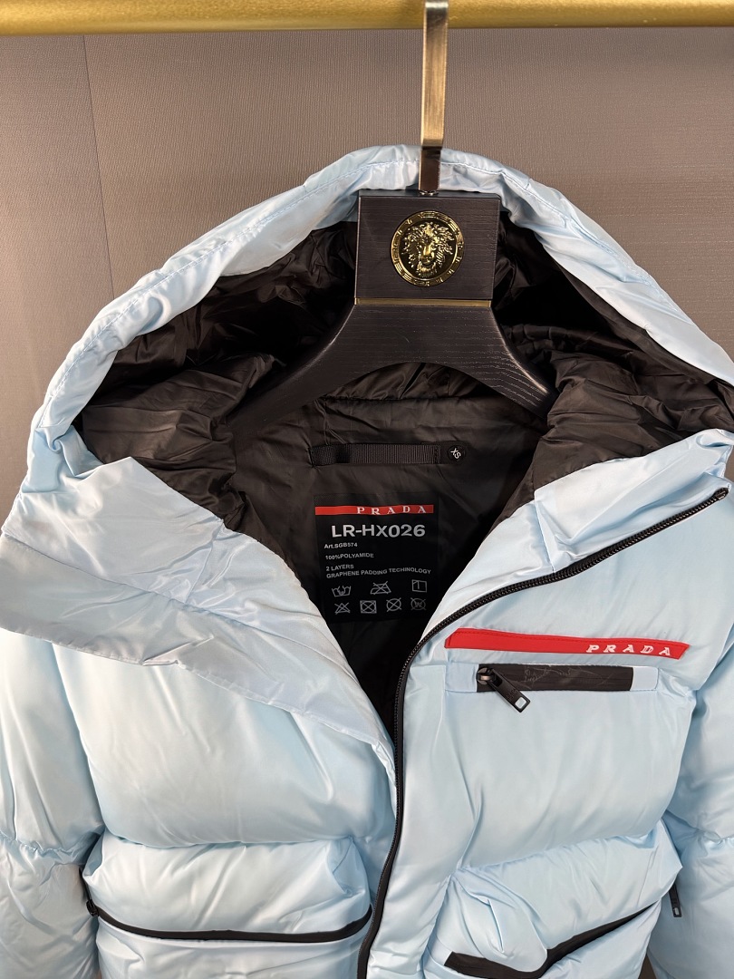 Prada Cropped Technical Re-Nylon Down Jacket · ZT14014 — תמונה 47