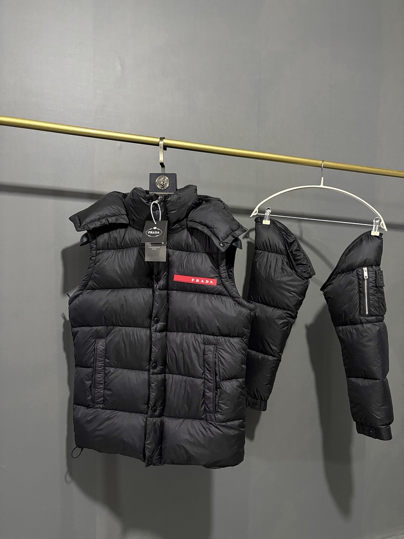 Prada Re-Nylon Down Coat · ZT14025 — תמונה 12