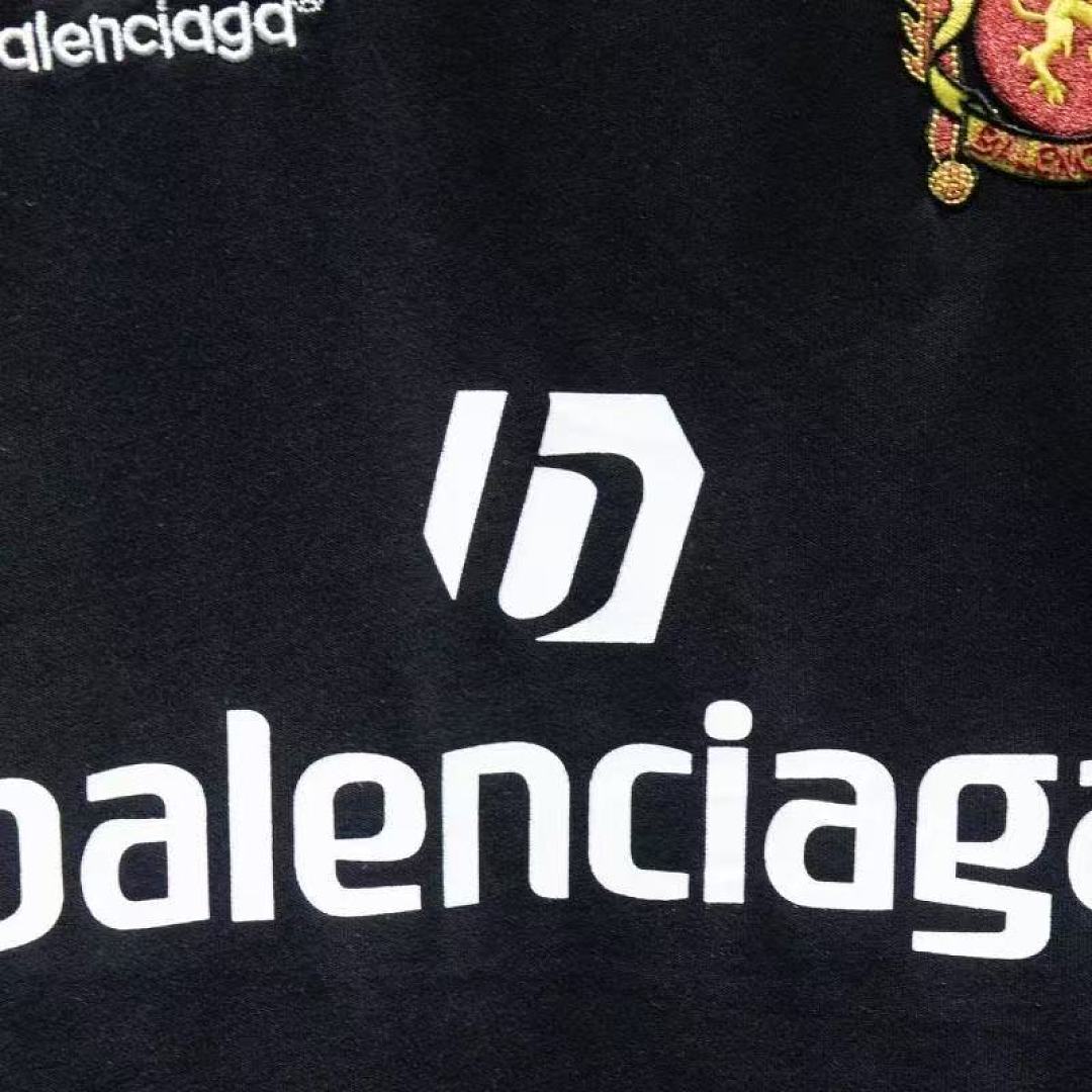 Balenciaga Lion Crest Soccer T Shirt · ZT13999 — תמונה 9