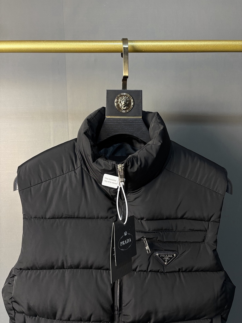 Prada Re-Nylon Down Vest · ZT14017 — תמונה 3