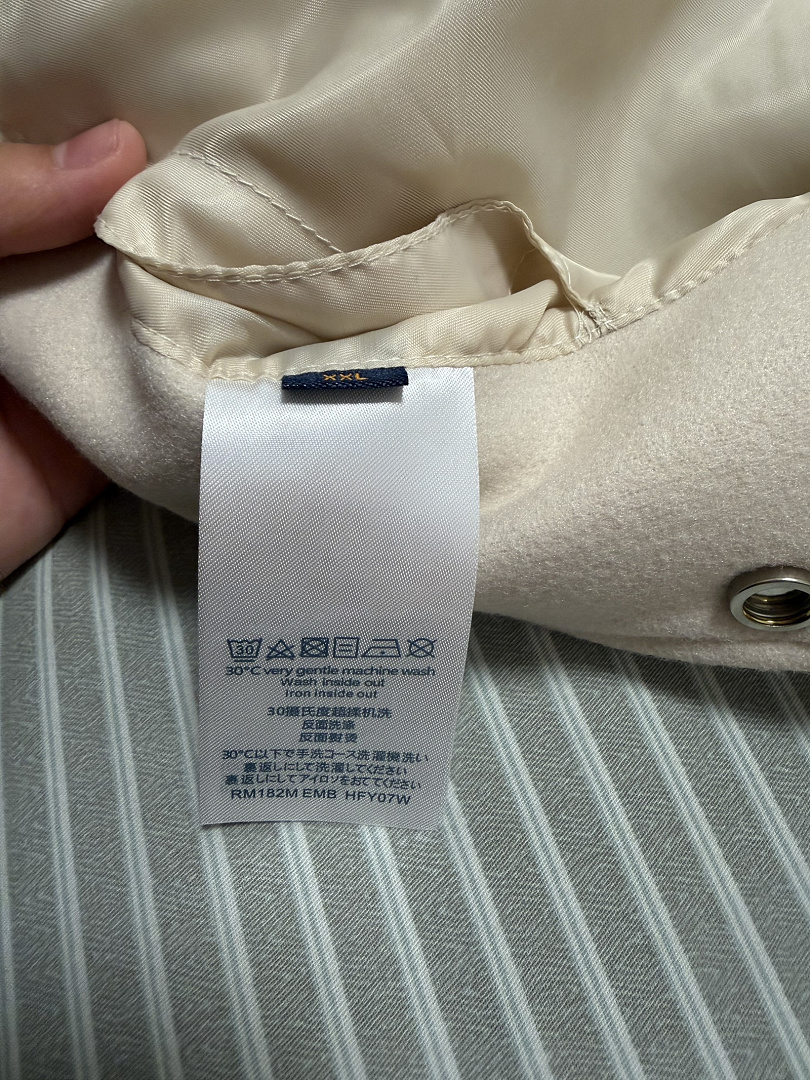 Louis Vuitton Bugs Bunny Varsity Jacket · ZT14080 — תמונה 4