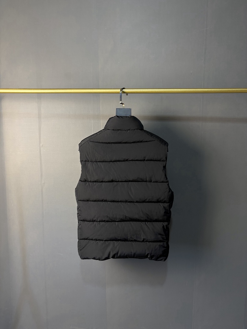 Prada Re-Nylon Down Vest · ZT14017 — תמונה 6